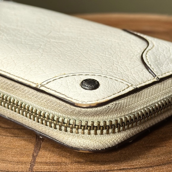 COACH Mickie Accordion Wallet in Grain Leather - Picture 9 of 16